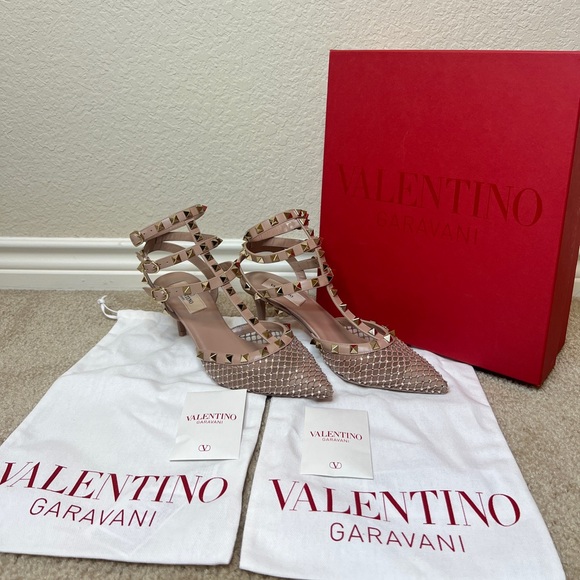 💕Valentine’s day Gift💕 VALENTINO GARAVANI
Rockstud 65 embellished leather pumps - Picture 3 of 10